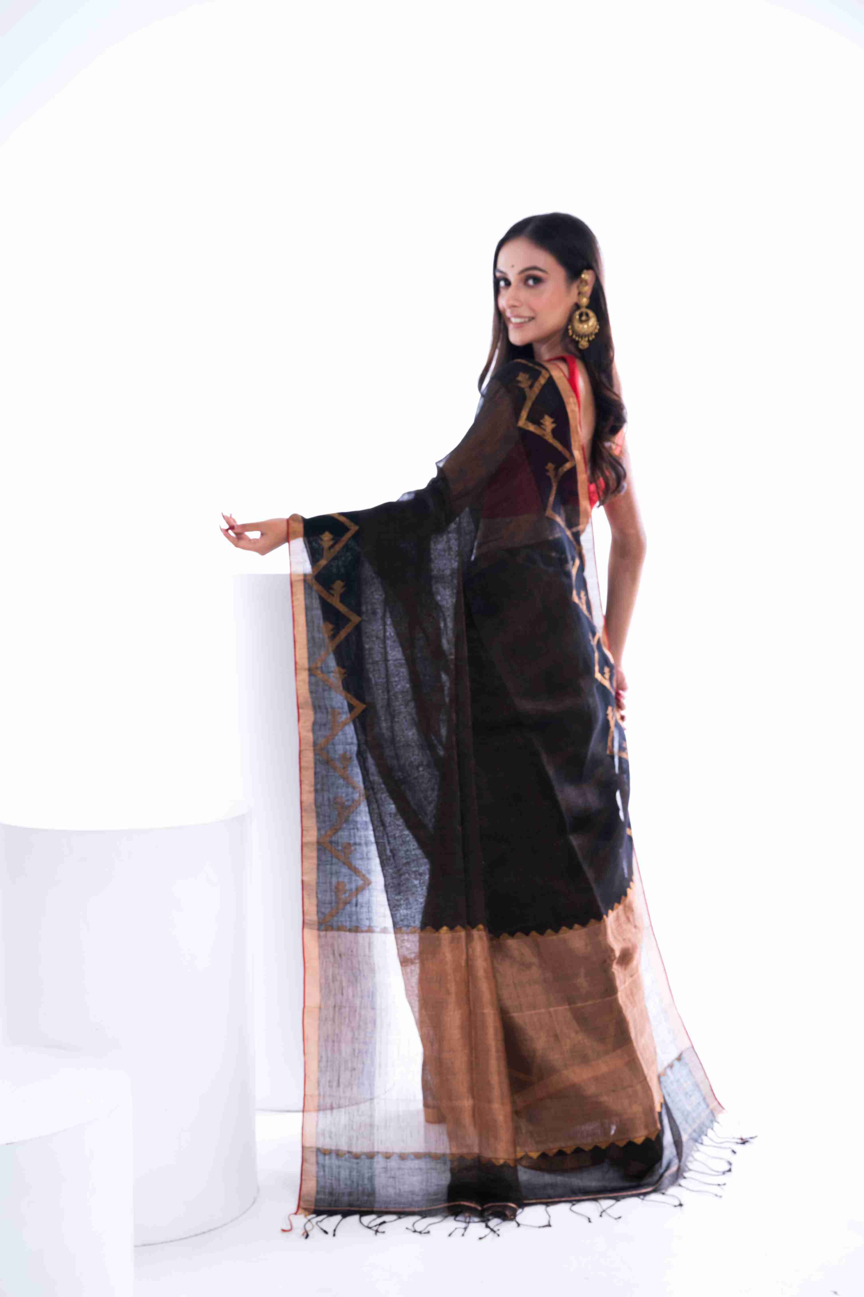 Pure Tissue Linen Derpar Dhakai Jamdani