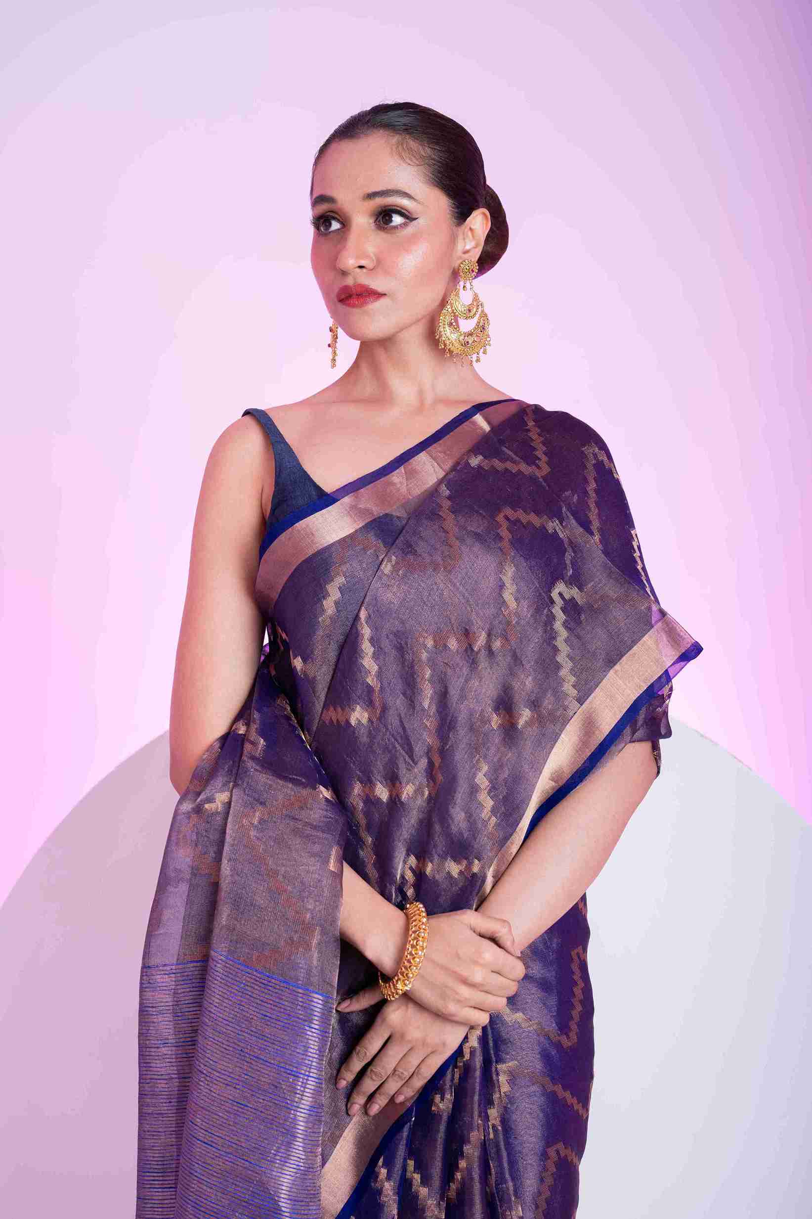 Pure Tissue Muslin Zigzag Jamdani Saree