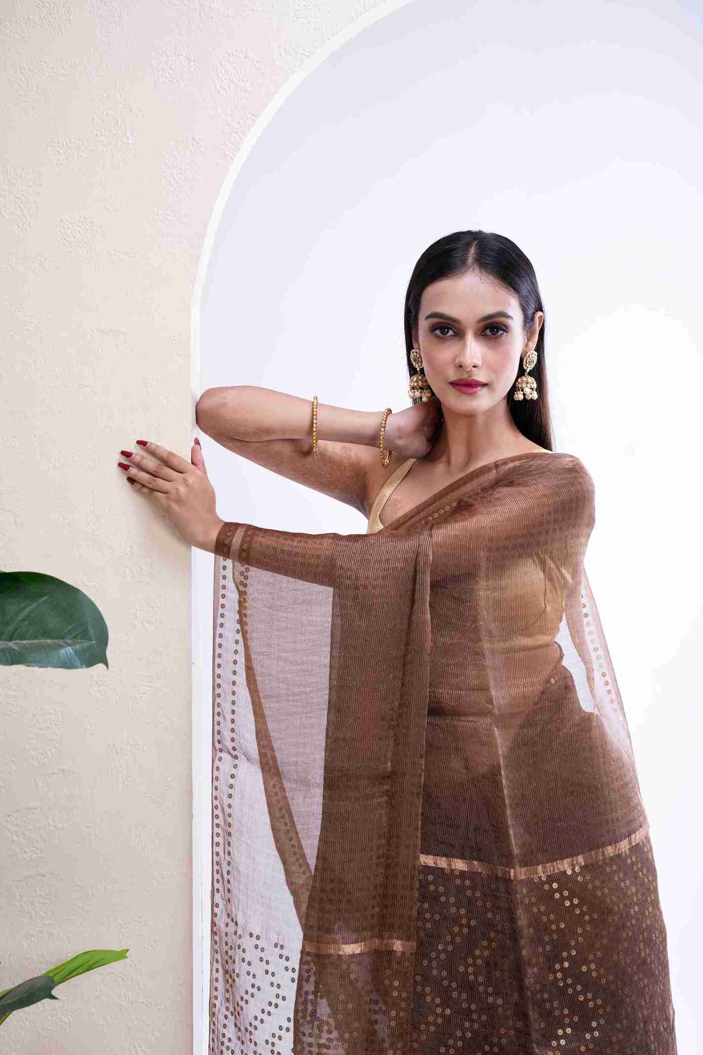 Elegant Pure Tissue Muslin Saree with Sequins Zigzag Work