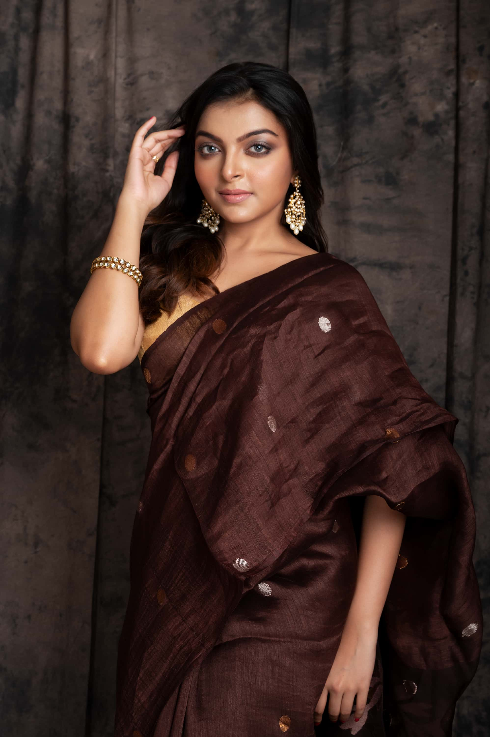 Silk Linen Allover Ball Jamdani In Brown Colour