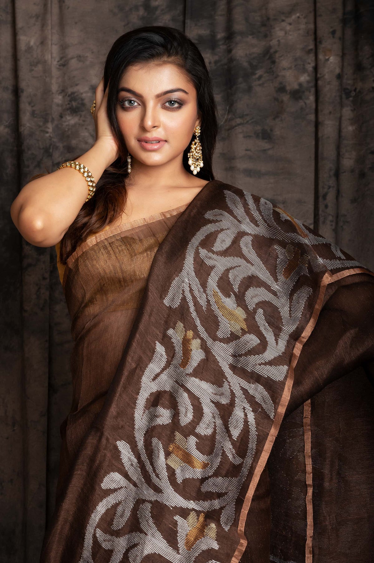 Silk Linen Oneside Silver Jamdani In Brown Colour