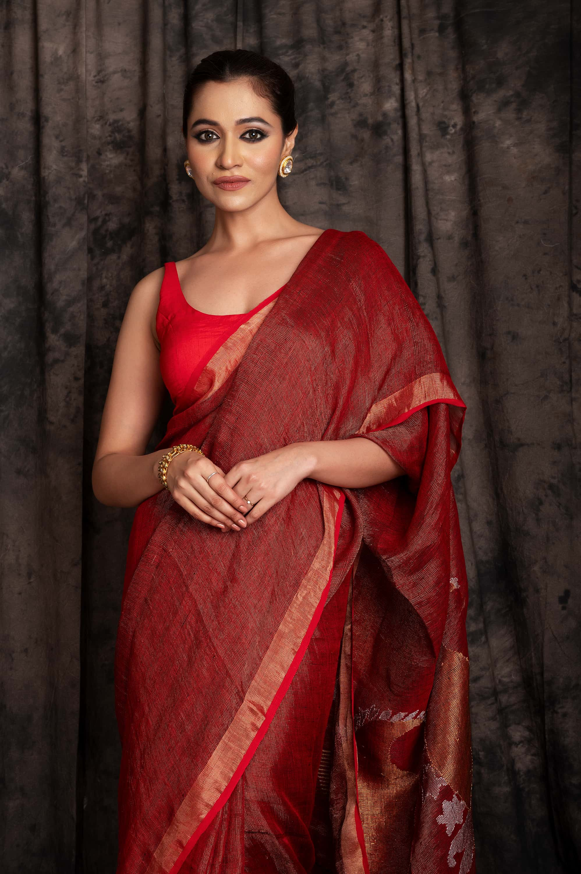 Tissue Linen Pallu Aam  Kolka Jamdani In Red Colour