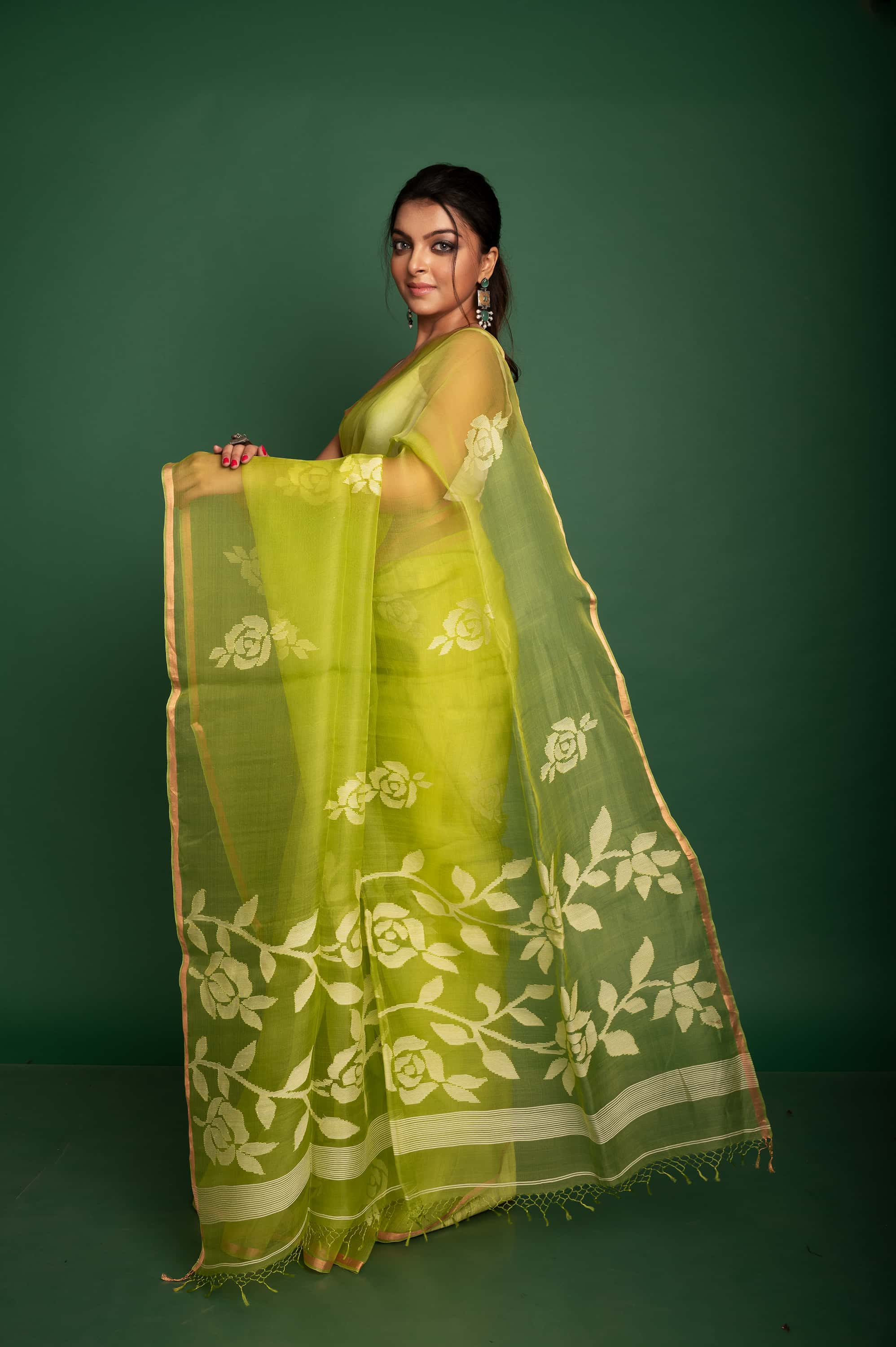 Resham/Muslin Jamdani In Green Colour