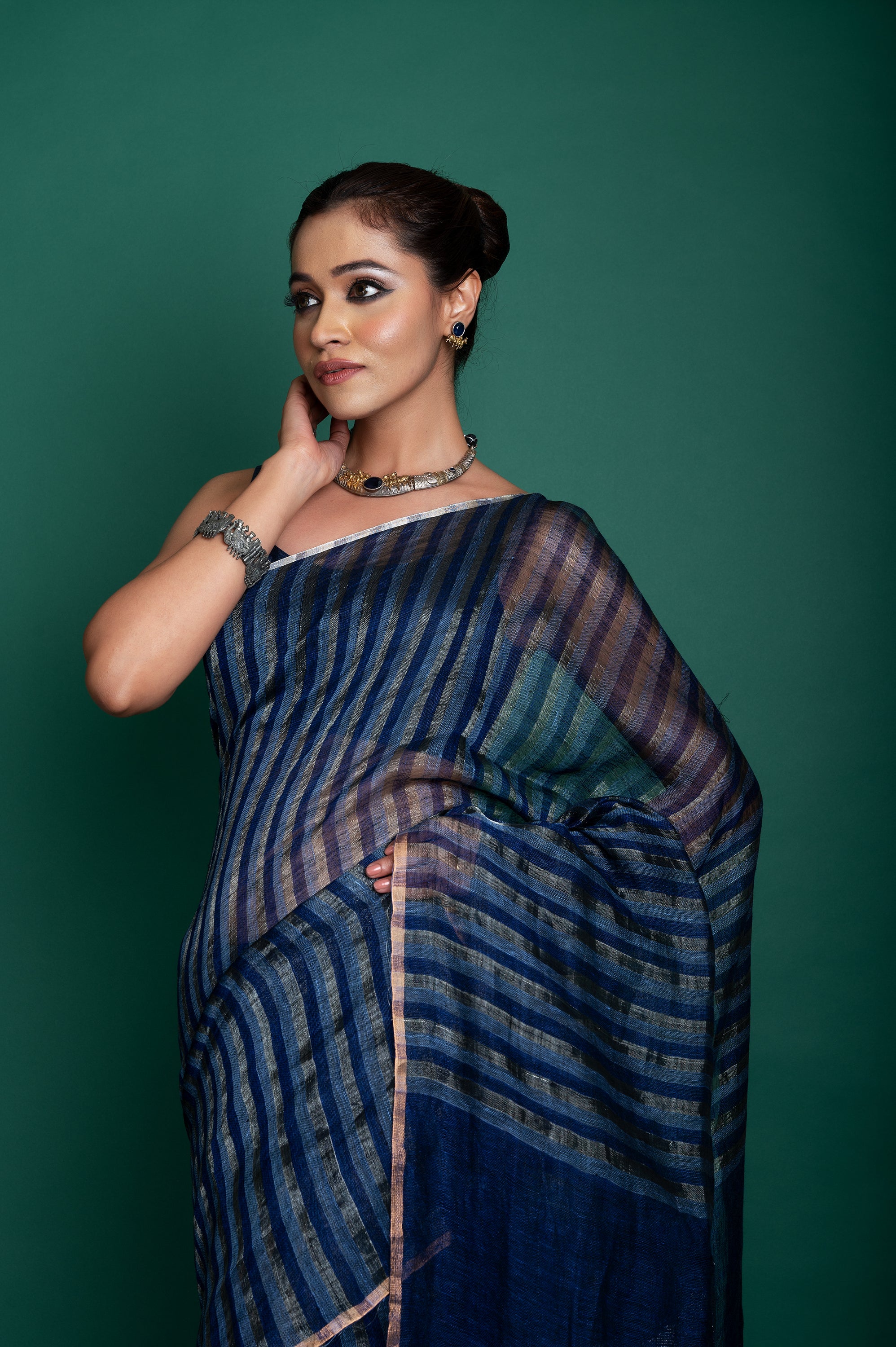 Linen Stripe Pallu  Bird Jamdani In Blue Colour