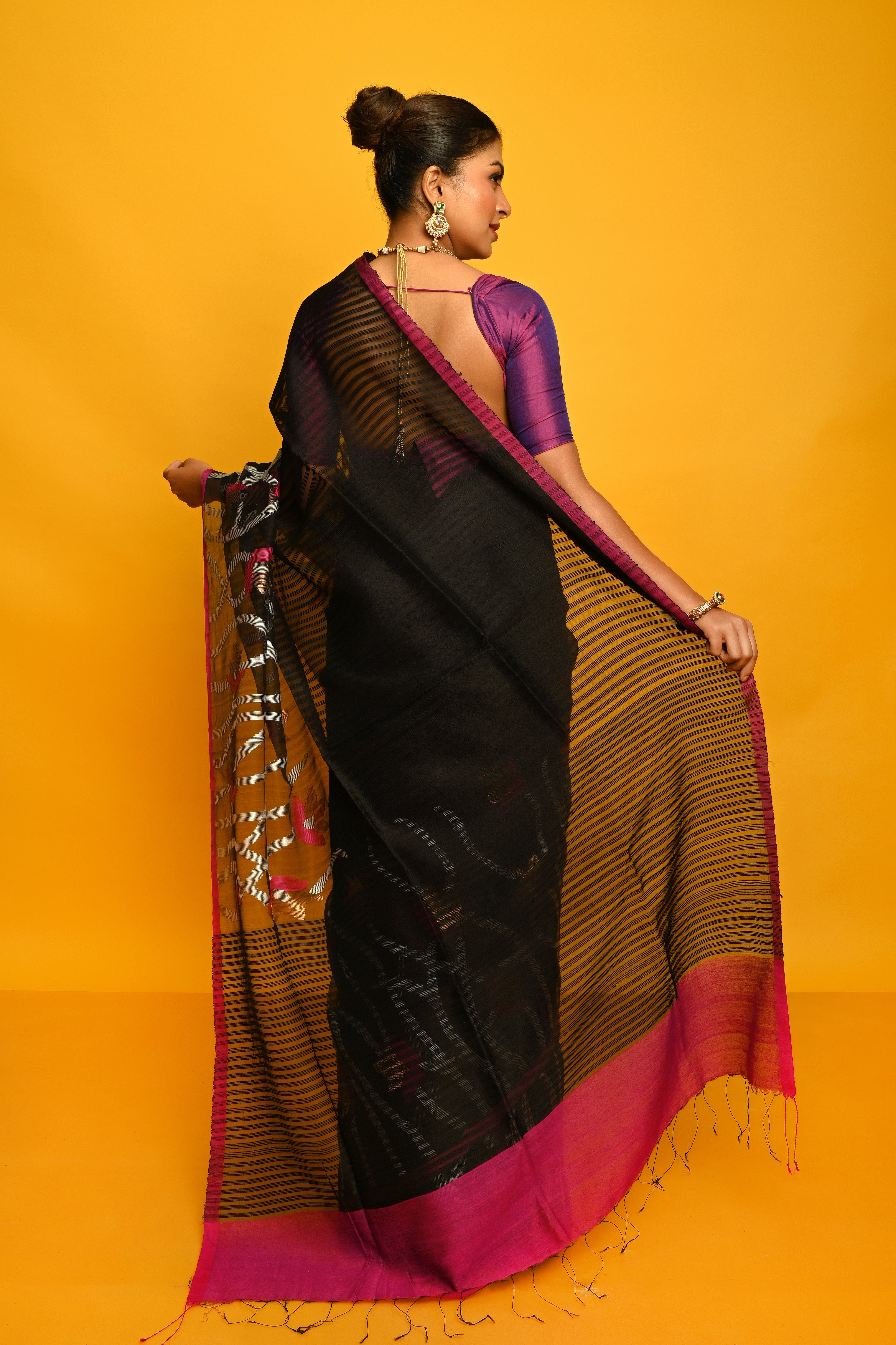 MUSLIN NOYAL SILK JAMDANI SAREE
